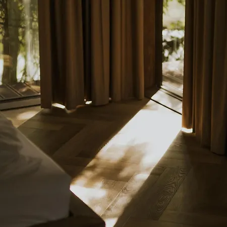 - Linnast Vaelja, Puu Otsa! Lootvina